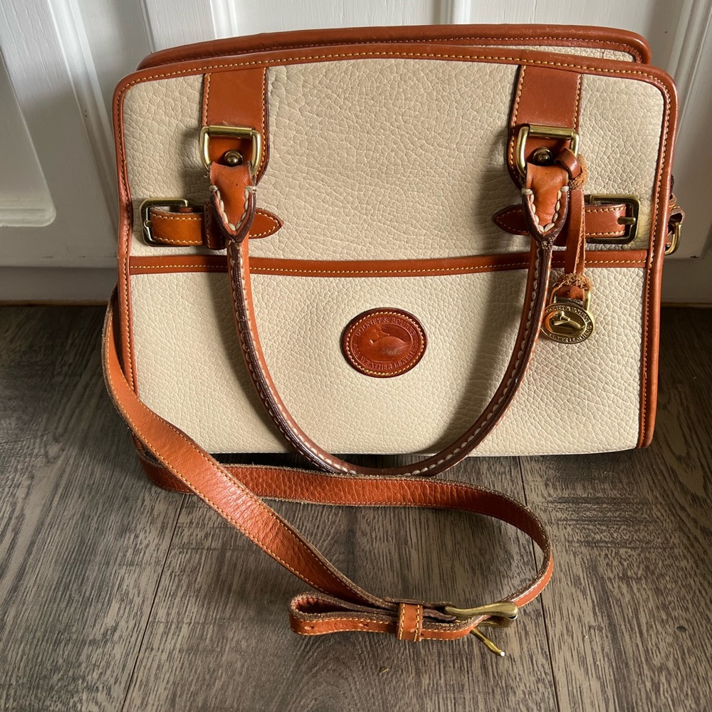 Vintage Dooney & Bourke Leather Buckle Satchel Shoulder Bag